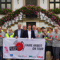 Faire Arbeit on Tour : Gruppenbild am historischen Rathaus, Lingen